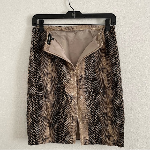 Express Design Studio - Snake Print Pencil Skirt - Size 4 - Picture 4 of 5